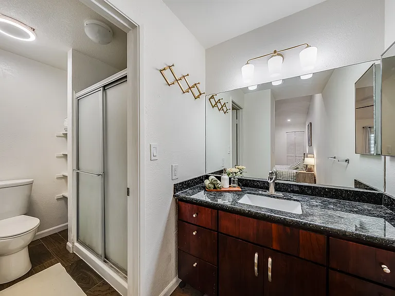 585 Mananai Pl #26U — Photo 5
