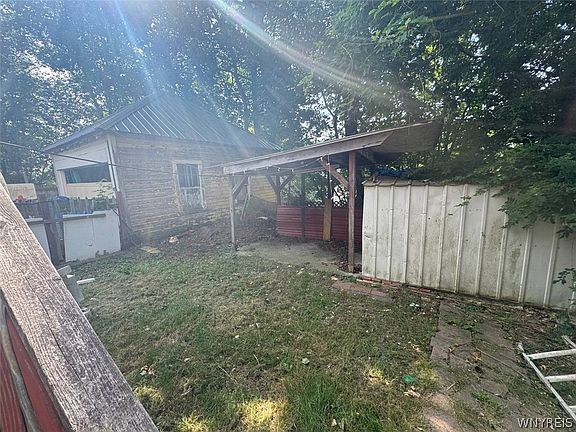 5th image of 11 Cole Ave