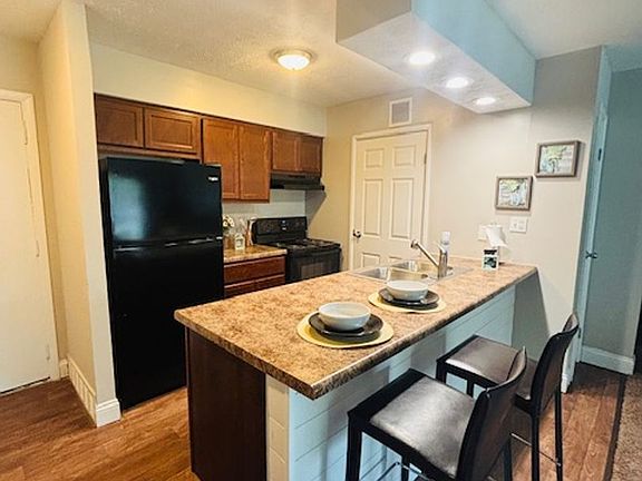 4th image of 358 Hampshire Dr #Bha-37005