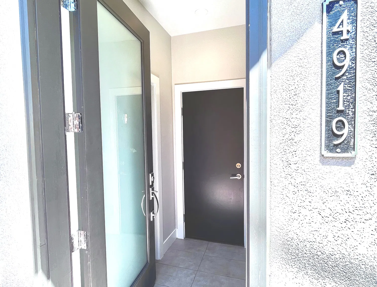 3 bed, 1711 sqft, $2,600 — Photo 3
