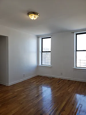 Rented by Signature Property Realty | media 17