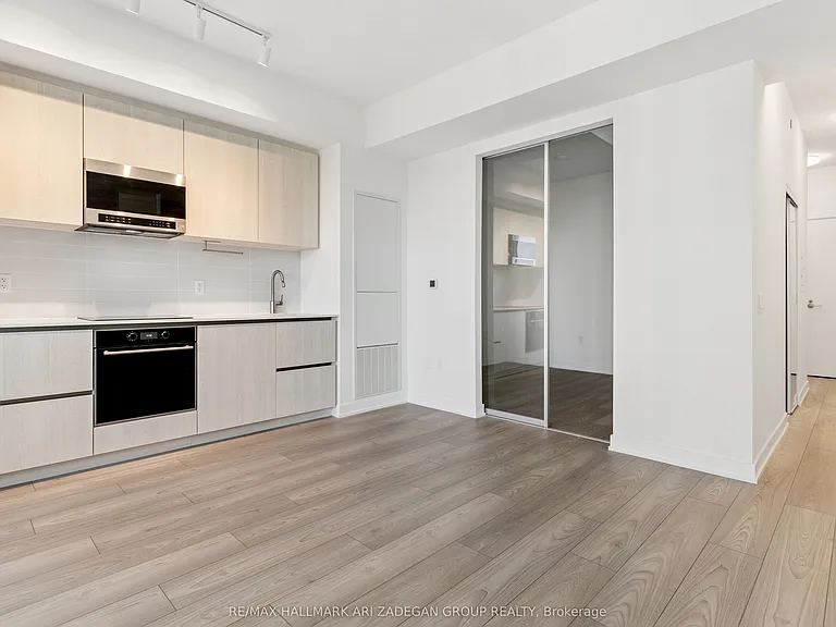 120 Broadway Ave #716N — Photo 12