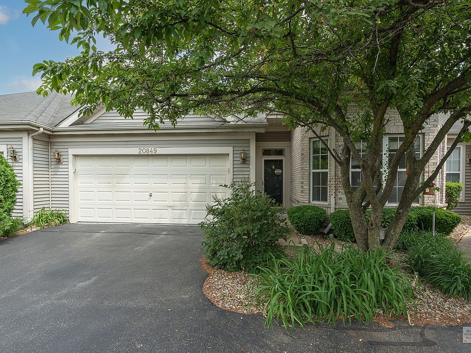 1st image of 20849 W Chinaberry Ct