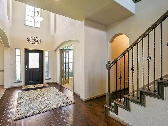 4th image of 2813 Mason Ct