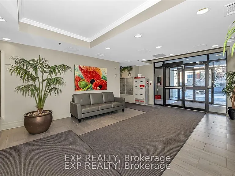 260 Besserer St #209 — Photo 3