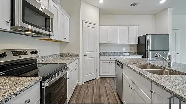 5507 Hastings Ln — Photo 12