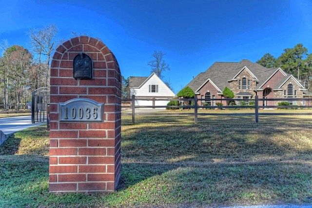 1st image of 10035 Crestwater Cir