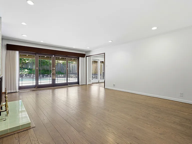 1265 Vancouver Ave — Photo 7