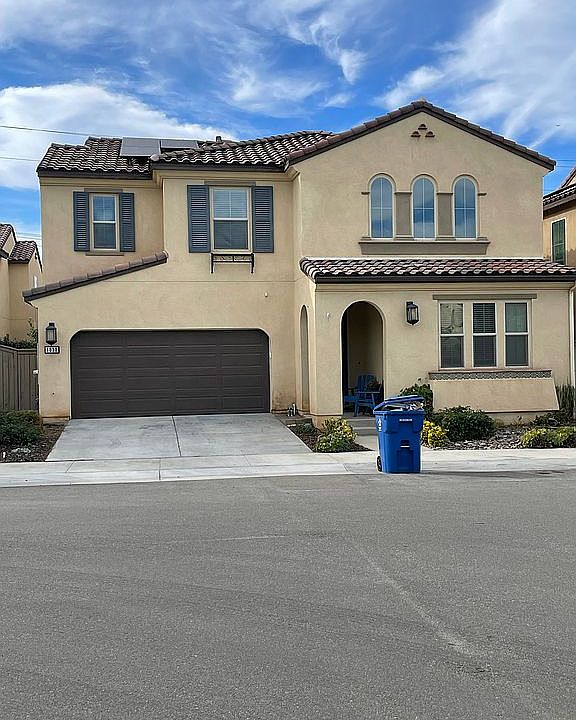 1st image of 1030 Rolling Dunes Way