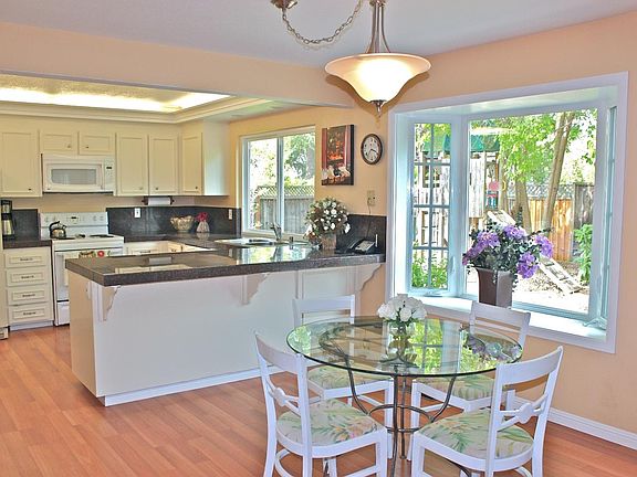 3rd image of 762 Seawood Way