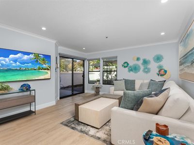 260 Cagney Ln APT 118, Newport Beach, CA, 92663