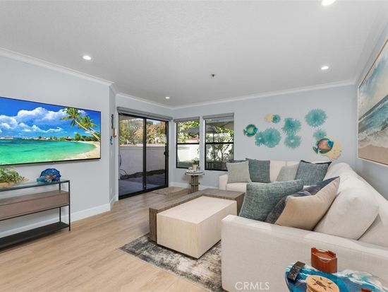 260 Cagney Ln APT 118, Newport Beach, CA 92663
