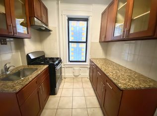 34-25 37th St #1A, Long Island City, NY 11101