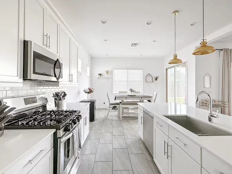 19601 W Monterey Way — Photo 16