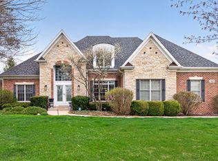 910 Freedom Cir, Sycamore, IL 60178