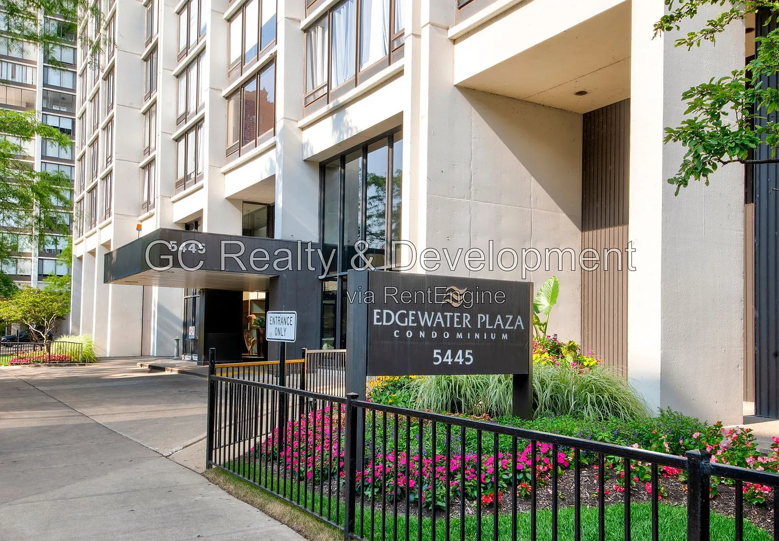 1 bed, 1.0 bath, 850 sqft, $2,150 — Photo 1