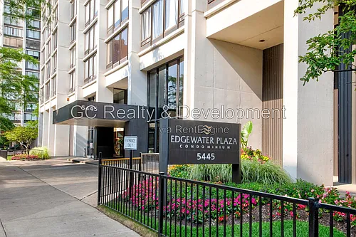 5445 N Sheridan Rd Photo 1