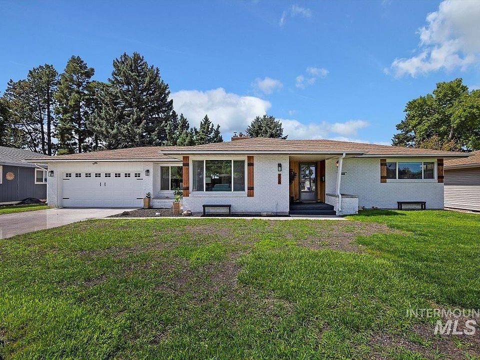 1st image of 125 Larkspur Dr
