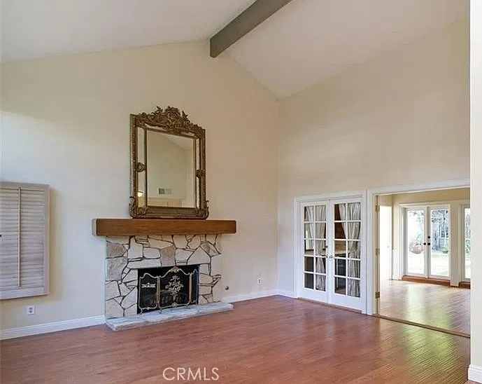 5 bed, 3.5 bath, 3323 sqft, $6,250 — Photo 4