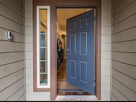 3rd image of 8219 Quiet Hollow Dr
