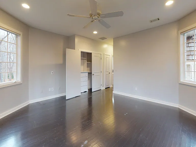 9629 Eagle Ridge Dr — Photo 43