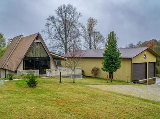 21 Fishermans Rd, Burkesville, KY 42717