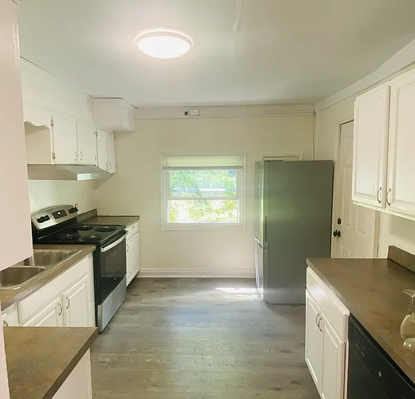 144 W Jackson St #A — Photo 12
