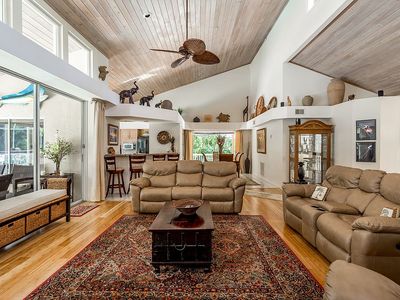 3 Harbor Island Dr, Key Largo, FL, 33037