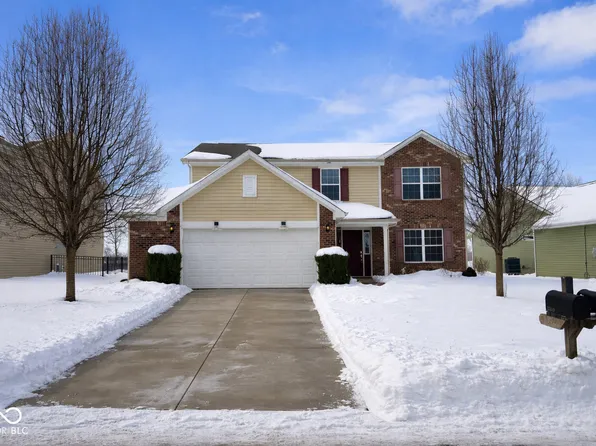 2509 Cedarmill Dr, Franklin, IN 46131
