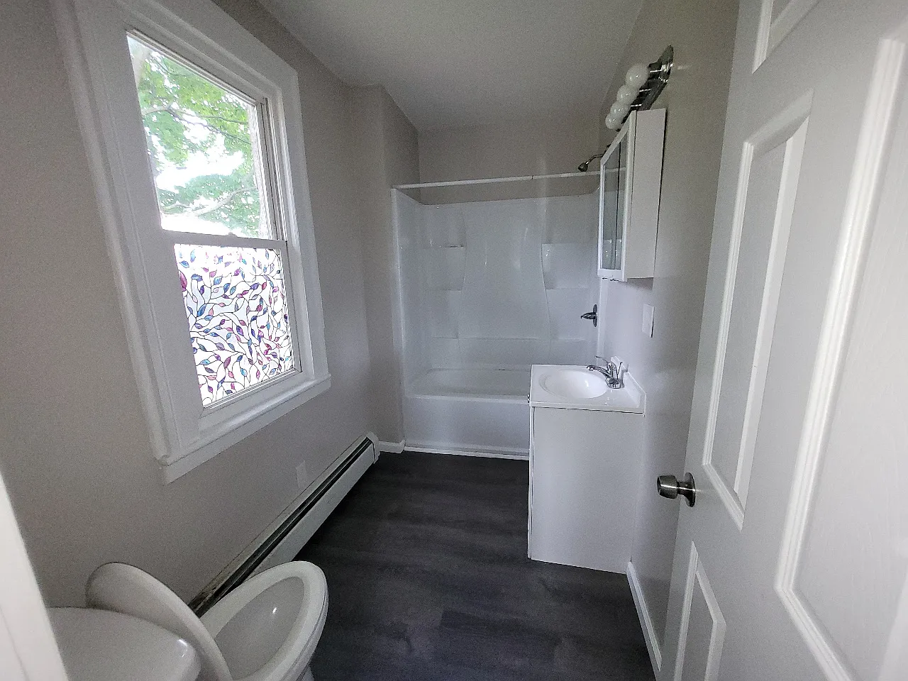 3 bed, $2,000 — Photo 3