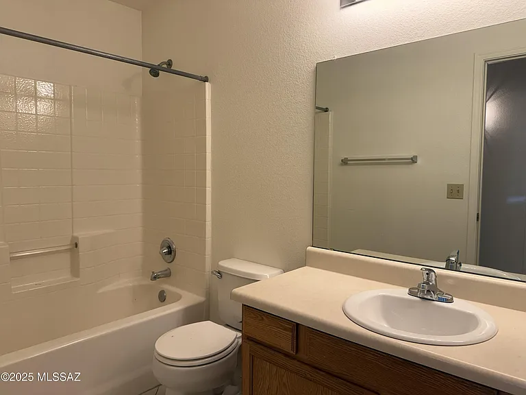 2946 W Ring Tail Dr — Photo 24