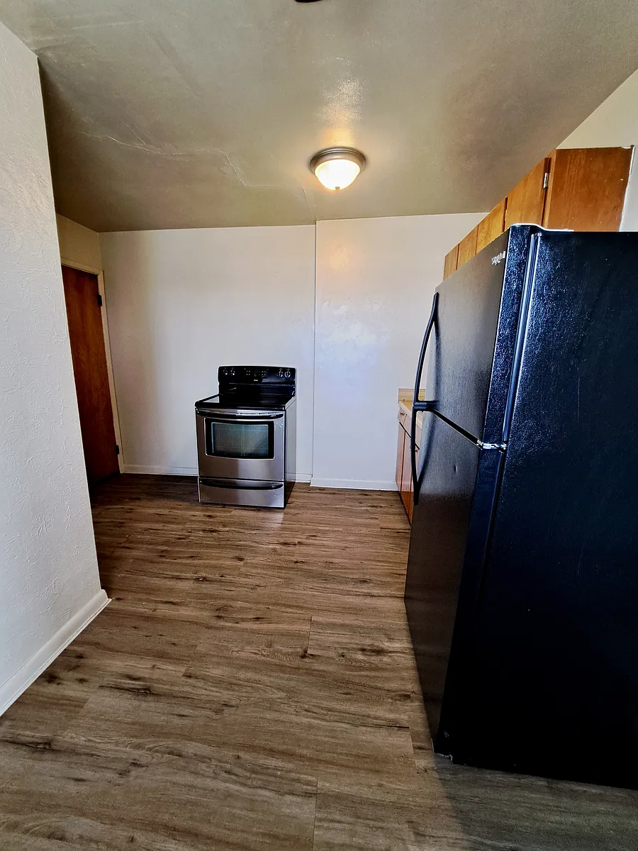 Building Photo - 62 Bennington Dr #3