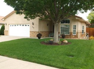 930 Pinecrest Dr, Pueblo, CO 81005