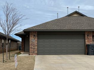 813 Coles Creek Ln, Yukon, OK 73099