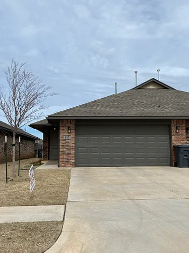 813 Coles Creek Ln Photo 1