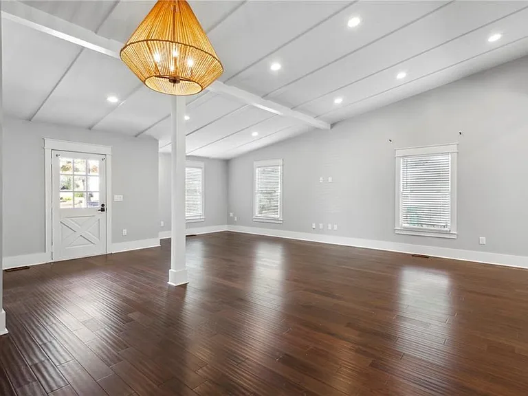 3258 Highland Dr SE — Photo 15