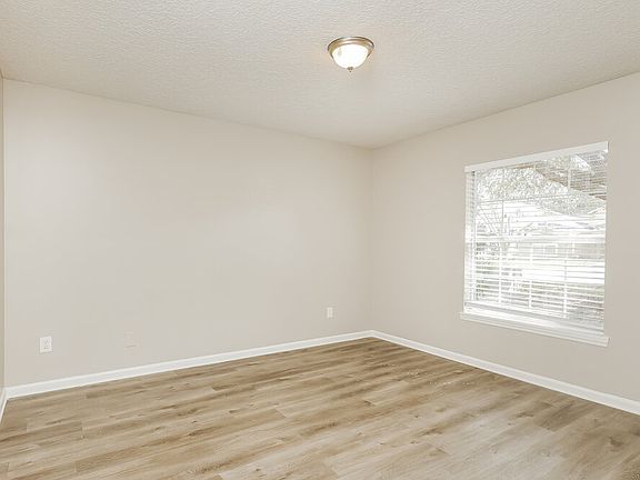 5th image of 7941 Collins Bay Ct
