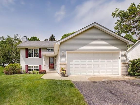 3rd image of 19461 Elmwood Cir