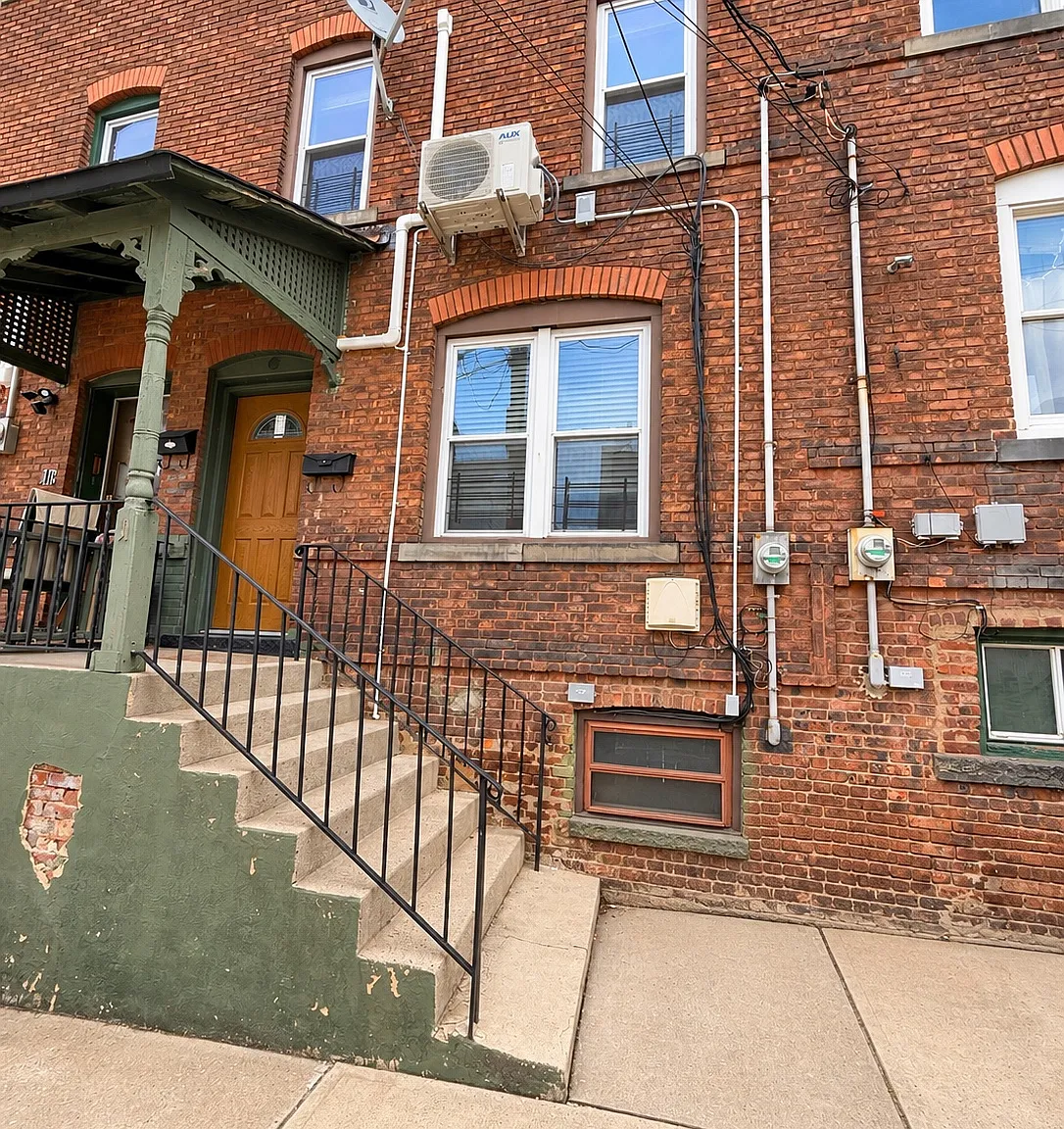 3 bed, 1408 sqft, $3,500 — Photo 1