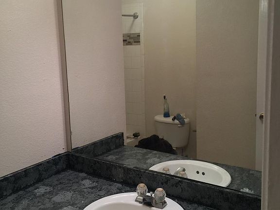 2nd bathroom