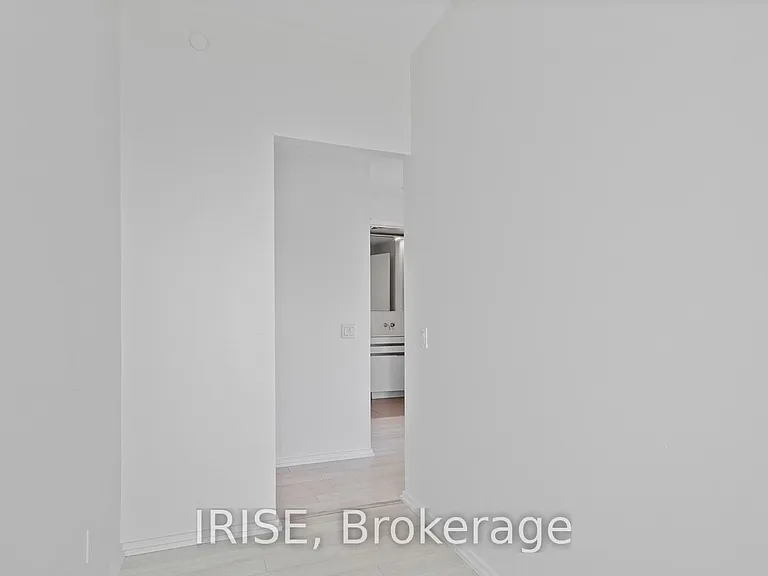 197 Yonge St #3405 — Photo 18