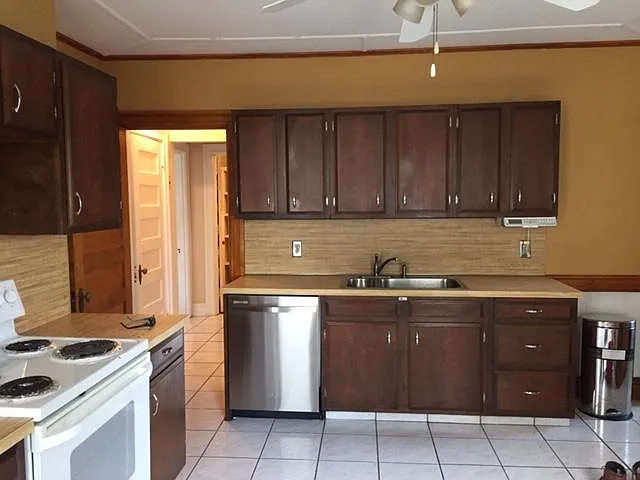 176 Whiting Ln #1 — Photo 13