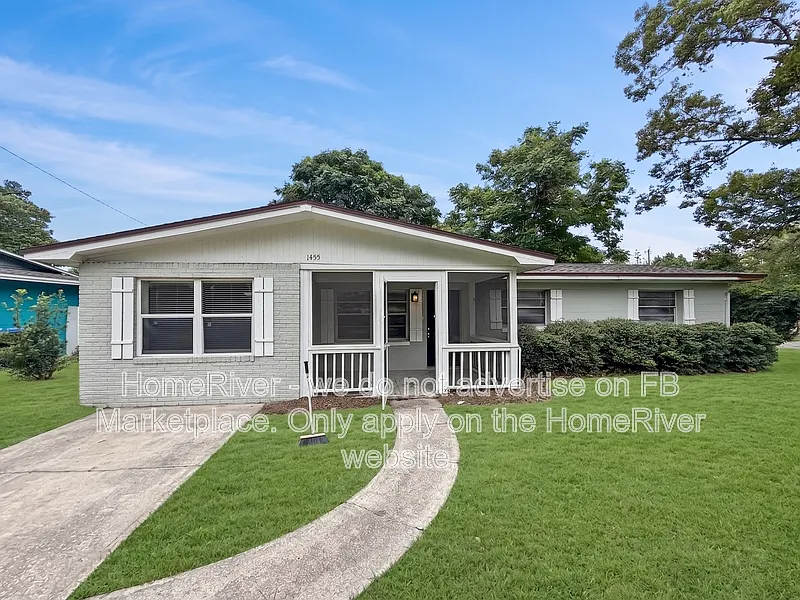 1455 Bethesda St