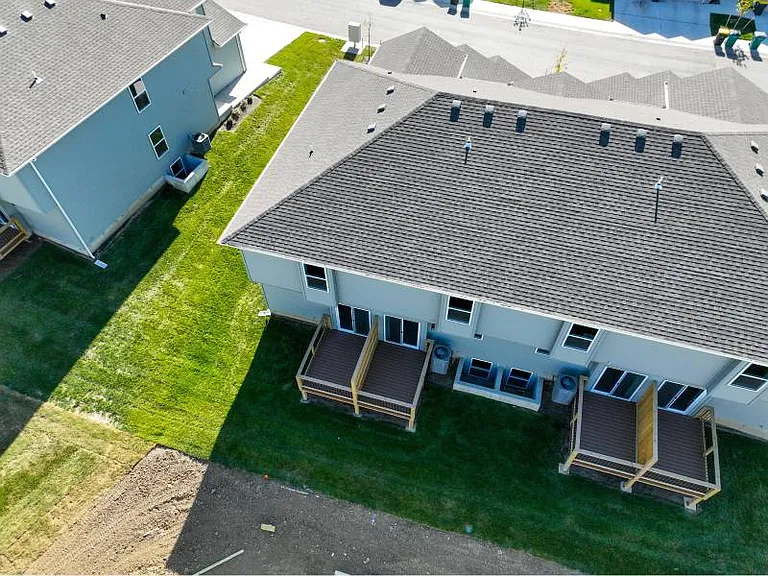 Oak Woods Townhomes — Photo 115