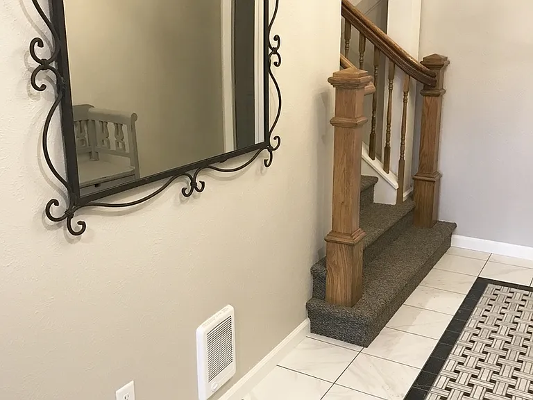 534 E Front St — Photo 12