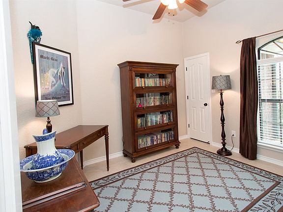 4th Bedrooms/Office Off Entryway