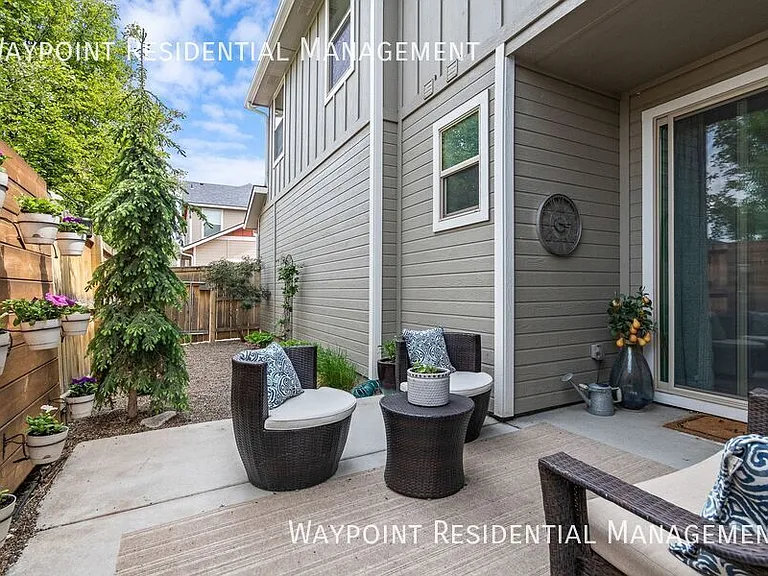 4342 S Axiom Ave — Photo 16