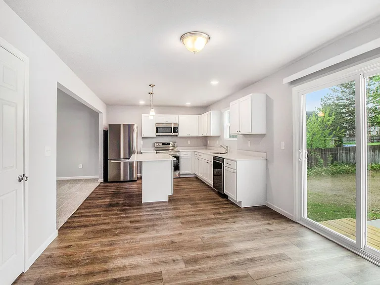 225 Wildflower Dr — Photo 13