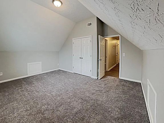 3rd image of 4269 Sheppard Dr