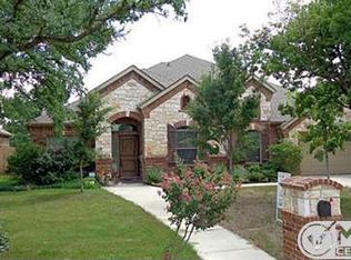 1217 Greenwood Dr, Hurst, TX 76053